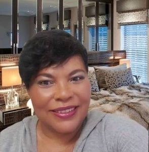 Meet your Posher, Abla